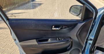 Hyundai i20 I Hatchback 5d 1.2 DOHC 78KM 2010 Hyundai i20 Hyundai i20 1.2 Comfort 1.2 Benzyna 78KM, zdjęcie 9