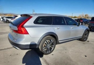 Volvo V90 II Cross Country 2.0 T5 254KM 2018 Volvo V90 Auta z USA - Zapytaj o wiecej ofert 2.0 Benzyna 254KM, zdjęcie 13