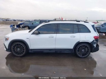 Mercedes GLB 2023 Mercedes-Benz GLB AMG, 2023r., 4x4, 2.0L 2.0 Benzyna 302KM, zdjęcie 5