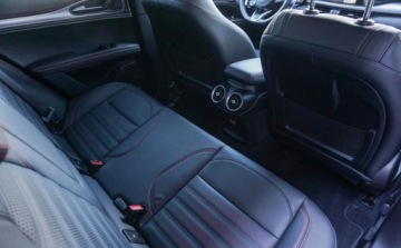 Alfa Romeo Stelvio SUV Facelifting 2023 2.0 GME Turbo 280KM 2024 Alfa Romeo Stelvio Alfa Romeo Stelvio Tributo Italiano Q4 2.0 280KM 2.0, zdjęcie 35