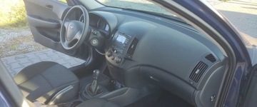 Hyundai i30 I Hatchback 1.4 109KM 2010 Hyundai i30 1.4 benz ,bezwypadek ,klimatyzacja,zadbany 1.4 Benzyna 109KM, zdjęcie 13