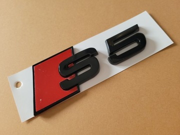 Эмблема для Audi S5 Черная Глянцевая