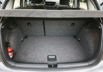 Volkswagen Polo VI Hatchback 5d 1.0 TSI 115KM 2019 Volkswagen Polo 115 Km 6 biegow, Highline, Czujniki parkowania, Bezwypadko, zdjęcie 9