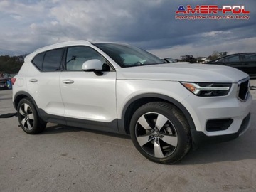Volvo XC40 2022 Volvo XC 40 Volvo XC40 T5 AWD Momentum z 2022 roku , od firmy ubezpieczeni