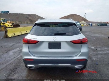 Mercedes GLA II 2021 Mercedes-Benz GLA 2021 r.,2,0L 250 4 MATIC 2.0 Benzyna 221KM, zdjęcie 4