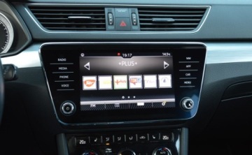 Skoda Superb III Kombi Facelifting 2.0 TDI 190KM 2020 Skoda Superb 2,0 TDI 190 KM DSG FULL LED Nawigacja Klimatronik 2.0 Diesel, zdjęcie 15