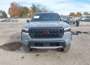 Nissan 2023 Nissan Frontier 2023, 3.8L, 4x4, PRO-4X, od ubezpieczalni 3.8 Benzyna 310KM, zdjęcie 3