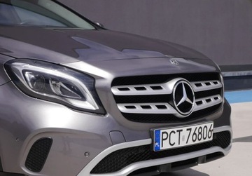 Mercedes GLA I Off-roader 1.6 180 122KM 2017 Mercedes-Benz GLA LIFT 180 Benzyna 122HP Automat Kamera II.wlasciciel GWAR, zdjęcie 36