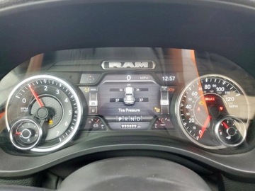Dodge Ram V 2022 Dodge RAM 1500 LARAMIE 2022, od ubezpieczalni 5.7 Benzyna 395KM, zdjęcie 9