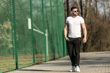 СПОРТИВНЫЕ БРЮКИ ВЕСЕННИЕ СПОРТИВНЫЕ БРЮКИ ЛЕГКИЕ, УДОБНЫЕ НА КАЖДЫЙ ДЕНЬ №1 ЧЕРНЫЕ - XL