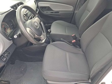 Toyota Yaris III Hatchback 5d Facelifting 1.4 D-4D 90KM 2015 Toyota Yaris Yaris 1.4 D-4D 90KM, salon Pl 1.4 Diesel 90KM, zdjęcie 9