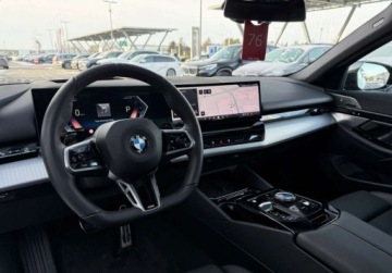 BMW Seria 5 G90-91 2025 BMW Seria 5 I wlasciciel M Sport Hak Gwarancja Bezwypadkowy FVAT23, zdjęcie 25