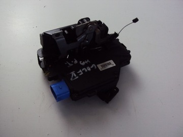 ZAMEK DRZWI PRAWY TYŁ VW GOLF V OCTAVIA II