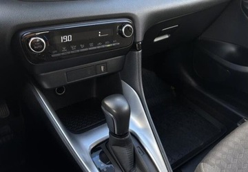 Toyota Yaris IV 2022 Toyota Yaris 1.5 Comfort e-CVT Salon PL 1.5 Hybryda 92KM, zdjęcie 11