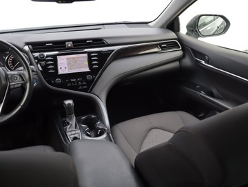 Toyota Camry IX Sedan 2.5 Hybrid Dynamic Force 218KM 2020 Toyota Camry 2.5 Hybrid, Salon Polska, Serwis ASO, zdjęcie 7
