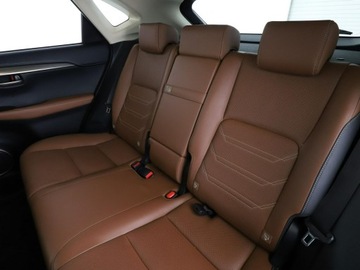 Lexus NX I SUV 300h 197KM 2015 Lexus NX HEV 4x4 skóra el. sterowane i grzane, zdjęcie 16