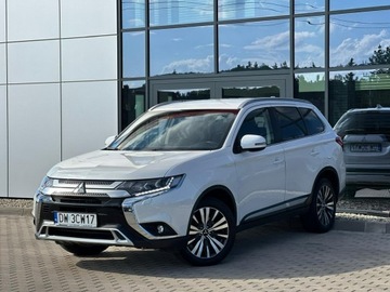 Mitsubishi Outlander III SUV Facelifting 2017 2.0 150KM 2018 Mitsubishi Outlander 7-osób! 1-rej.2019 Łopatki