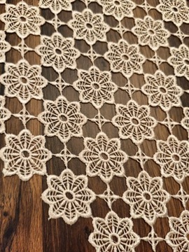 OBRUS CAPPUCCINO GIPIUROWY GIPIURA NA METRY 142CM SZEROKOŚĆ NR3 METR 65 ZŁ