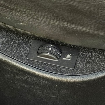 Peugeot 207 CC 1.6 VTi 120KM 2007 Peugeot 207 CC, zdjęcie 34