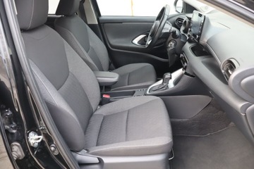 Toyota Yaris IV Hatchback 1.5 Hybrid Dynamic Force 116KM 2021 Toyota Yaris 1.5 VVT-i Hybrid, Salon Polska, zdjęcie 8