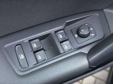 Volkswagen Tiguan II SUV 1.5 TSI EVO 150KM 2020 Volkswagen Tiguan TSI 150KM Life LED Keyless Pakiet Zimowy Salon PL F, zdjęcie 13