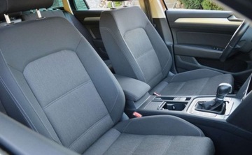 Volkswagen Passat B8 Variant 2.0 TDI BlueMotion SCR 150KM 2019 Volkswagen Passat Variant 2,0 TDI 150 KM DSG FULL LED Nawigacja 2.0 Diesel, zdjęcie 25