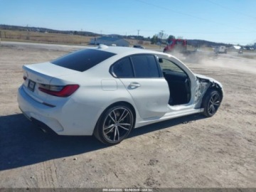 BMW Seria 3 G20-G21 2020 BMW Seria 3 330i xDrive 2020 2.0 Benzyna 255KM, zdjęcie 9