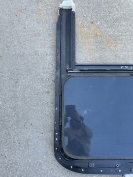 VOLKSWAGEN JETTA IV ЛЮК НА КРЫШЕ