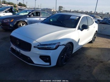 Volvo S60 III 2024 Volvo S60 B5 Plus Black Edition 2024 2.0l 2.0 Benzyna 247KM, zdjęcie 1