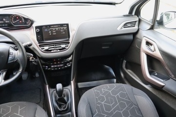Peugeot 2008 I SUV 1.2 VTi 82KM 2014 Peugeot 2008 1.2 PureTech, Salon Polska, zdjęcie 7
