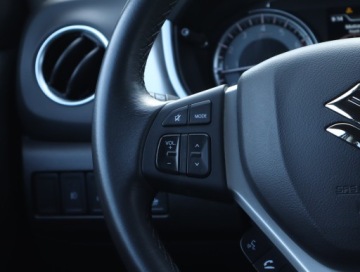 Suzuki Vitara III 2022 Suzuki Vitara 1.4 BoosterJet, Salon Polska, zdjęcie 21