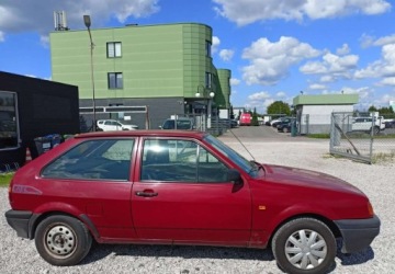 Volkswagen Polo II Hatchback 1.0 45KM 1991 Volkswagen Polo Volkswagen Polo 1.0 Benzyna 45KM, zdjęcie 4