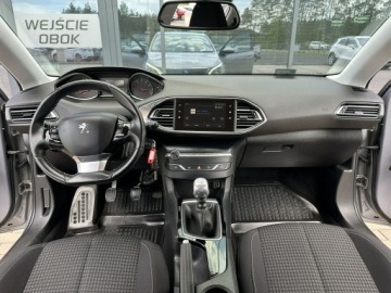 Peugeot 308 II Hatchback Facelifting 1.2 PureTech 130KM 2018 Peugeot 308 I-ręka, Navi, Climatronic, Tempomat, zdjęcie 6