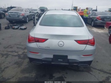 Mercedes CLA C118/X118 2023 Mercedes-Benz CLA 250 Coupe 2023 2.0 Benzyna 221KM, zdjęcie 4