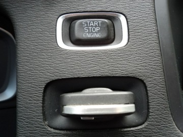 Volvo V60 I Kombi Facelifting 1.6 T3 150KM 2014 Volvo V60 sprzedam ładne VOLVO V60 1.6 B 150KM, zdjęcie 17