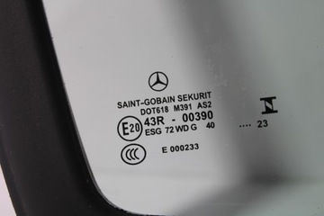 MERCEDES SPRINTER 907 910 PRAVÁ SKLO (OKNO) DVEŘNÍ