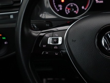 Volkswagen Golf VII Variant Facelifting 1.6 TDI-CR DPF BMT 115KM 2018 VW Golf 1.6 TDI, Automat, Navi, Klima, zdjęcie 15