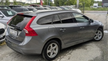 Volvo V60 I Kombi Facelifting 2.0 D2 DRIVE-E 120KM 2015 Volvo V60 2.0D 120PS OPŁACONY Bezwypadkowy Serwis, zdjęcie 8