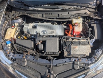 Toyota Auris II Hatchback 5d 1.8 HSD 136KM 2014 Toyota Auris Toyota Auris Hybryda 1.8 Hybryda Plug-in 136KM, zdjęcie 14