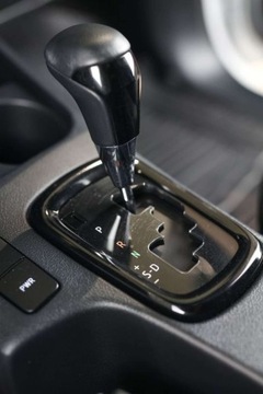 Toyota Hilux VIII Podwójna kabina Facelifting 2.8 D-4D 204KM 2023 Toyota Hilux 2.8 D-4D Double Cab Invincible 4x4 aut 2.8 Diesel 204KM, zdjęcie 22