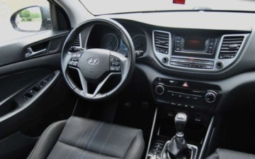 Hyundai Tucson III SUV 1.6 GDI 132KM 2016 Hyundai Tucson GWARANCJA, 1.6 Benzyna 132KM, Niski przebieg, Ladnie utrzym, zdjęcie 2
