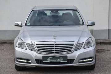 Mercedes Klasa E W212 Limuzyna 200 CGI BlueEFFICIENCY 184KM 2011 Mercedes-Benz Klasa E MERCEDES E200 184KM ELEGANCE 7G-TRONIK Xenon Navi Gw, zdjęcie 4