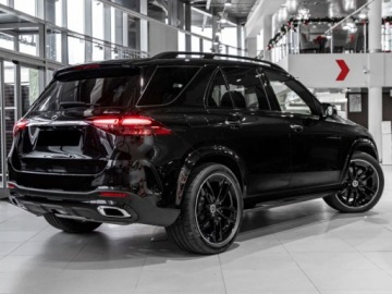 Mercedes GLE V167 SUV Facelifting 3.0 450d 367KM 2026 MERCEDES-BENZ GLE 450 d 4-Matic AMG Line 3.0 (367KM) 2026, zdjęcie 2