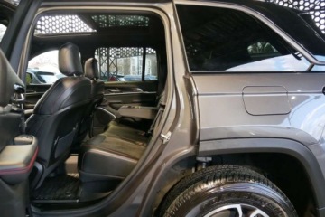 Jeep Grand Cherokee IV 2022 Jeep Grand Cherokee Trailhawk Panorama Alcantara Wentylacja Pneumat 2Zone, zdjęcie 9