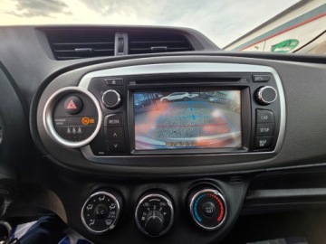 Toyota Yaris III Hatchback 5d Facelifting 1.0 VVT-i 69KM 2014 Toyota Yaris 1.0 69Ps 5Drz Biala Klimatyzacja Elektryka Alu Piekna Gwaranc, zdjęcie 16