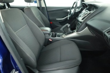 Ford Focus III Hatchback 5d facelifting 1.0 EcoBoost 100KM 2014 Ford Focus 1.0 EcoBoost, Salon Polska, Klima, zdjęcie 6