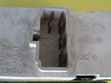 DISPLEJ HODINY MITSUBISHI GALANT MB652360 / MB521560 NR398