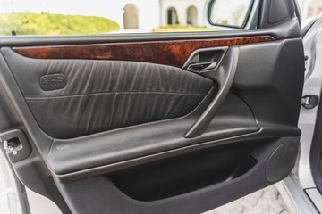 Mercedes Klasa E W210 Sedan 2.8 204KM 2001 MERCEDES-BENZ W210 E280 ELEGANCE | 2001 | 2.8 Benzyna | 83 000 km, zdjęcie 16