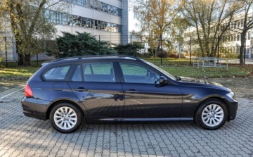 BMW Seria 3 E90-91-92-93 Touring E91 2.0 320d 163KM 2009 BMW Seria 3 2,0D (163KM) Automat Lift Bezwypadkowy 2.0 Diesel 163KM, zdjęcie 4