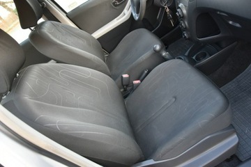 Toyota Yaris II Hatchback 5d 1.0 VVT-i 69KM 2009 Toyota Yaris 1.0i VVT-i 69KM 2009r. lift SALON, zdjęcie 10